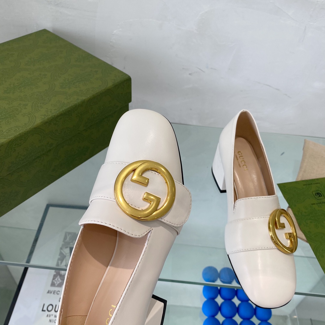 Gucci Women Blonde Mid-Heel Pump White Leather Round Interlocking G