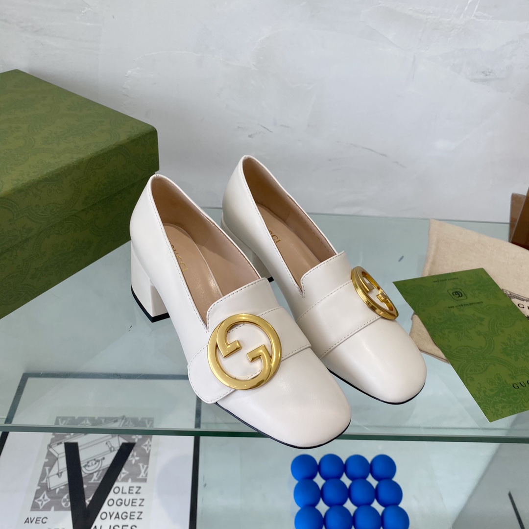 Gucci Women Blonde Mid-Heel Pump White Leather Round Interlocking G