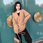 Gucci Women GG Wool Cardigan Beige V-Neck Collar Two Front Pockets – Image 11