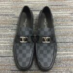 Louis Vuitton LV Men Major Loafer Damier Canvas Graphite Moccasin LV Initials - Imagen 3