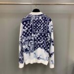 Louis Vuitton LV Men Monogram Bandana Crewneck Sweatshirt Cotton Indigo Slightly Loose Fit – Bild 3