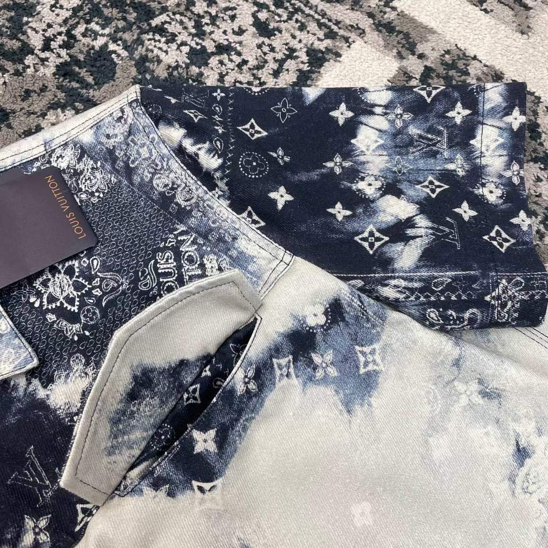 Louis Vuitton Monogram Bandana Shorts Indigo/White