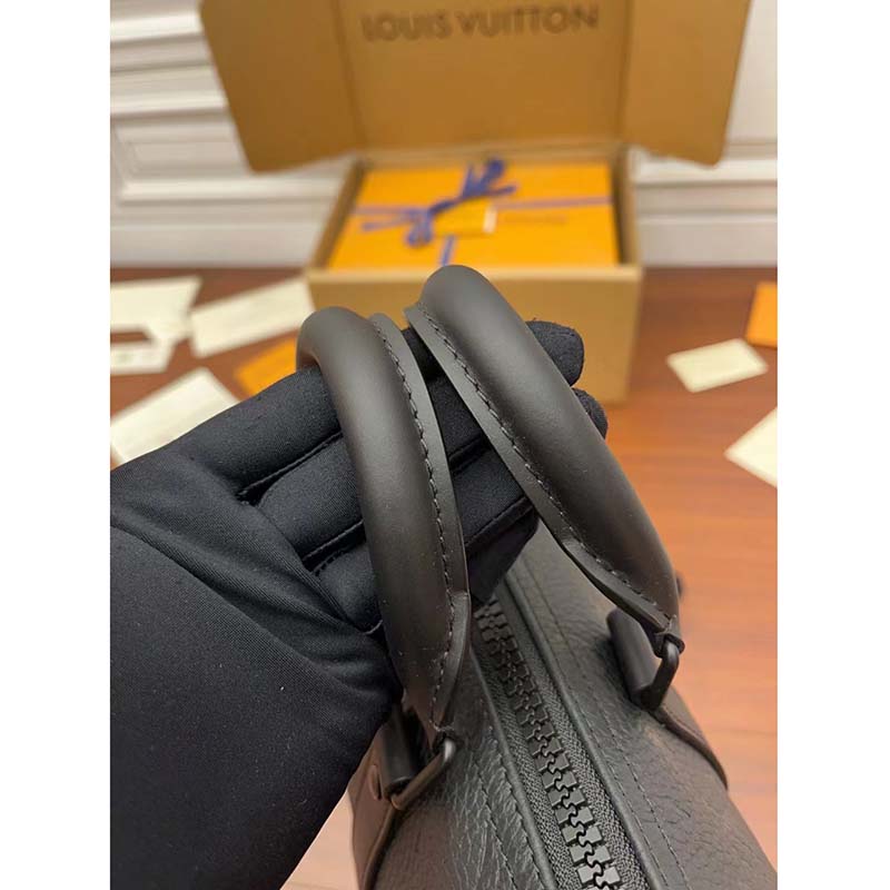 Louis Vuitton Keepall Bandoulière 25 Black Taurillon