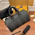 Louis Vuitton LV Unisex Keepall Bandoulière 25 Black Taurillon Monogram Cowhide Leather - Imagen 3