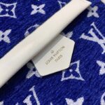 Louis Vuitton LV Unisex Palm Springs Mini Backpack Blue Monogram Velvet Jacquard - Imagen 9