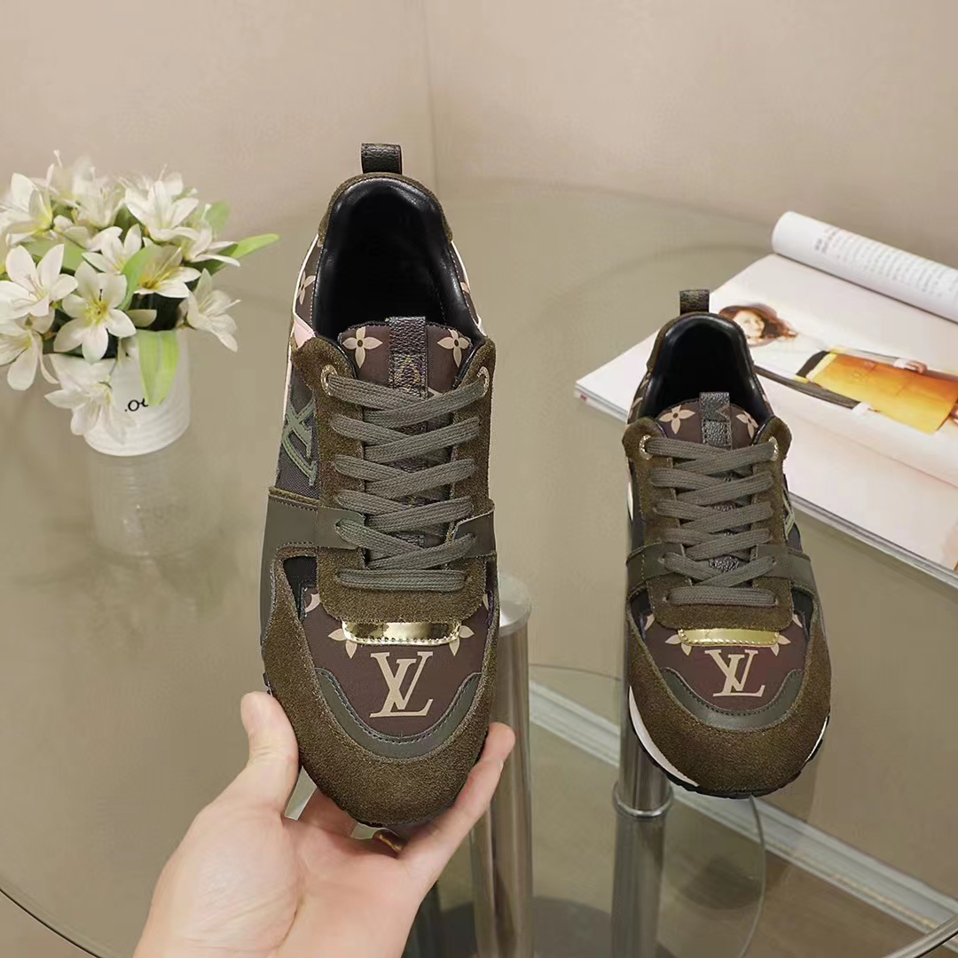 Run away leather trainers Louis Vuitton Khaki size 37.5 EU in Leather -  27064191