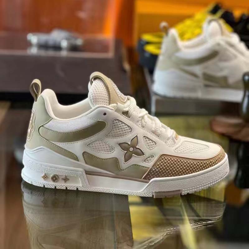 Louis Vuitton Trainer Monogram Beige in Black