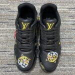 Louis Vuitton LV Unisex Trainer Sneaker Black Printed Calf Leather Rubber Outsole – Bild 4