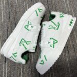 Louis Vuitton LV Unisex Trainer Sneaker Green Mix Sustainable Materials 54 Monogram Flowers – Bild 2