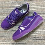 Louis Vuitton LV Unisex Trainer Sneaker Purple Metallic Canvas Rubber Outsole Monogram Flowers – Bild 5