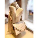 Louis Vuitton LV Women Coussin PM Handbag Cream Monogram-Embossed Puffy Lambskin Calfskin - Imagen 12