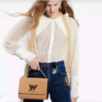 Louis Vuitton LV Women Twist MM Handbag Camel Light Brown Epi Leather (3)