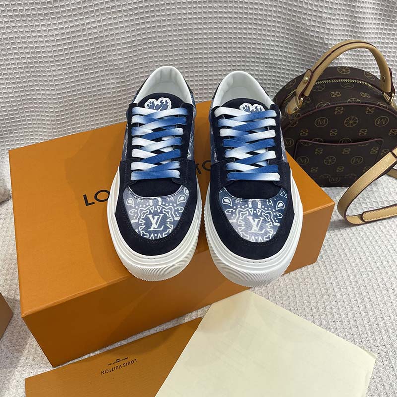 Ollie low trainers Louis Vuitton Blue size 45 EU in Suede - 34053230