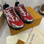 Louis Vuitton Unisex LV Runner Tatic Sneaker Red Mix Materials Rubber Monogram Flowers - immagine 6