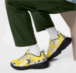 Louis Vuitton Unisex LV Runner Tatic Sneaker Yellow Mix Materials Rubber Monogram Flowers - immagine 13