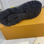 Louis Vuitton Unisex LV Runner Tatic Sneaker Yellow Mix Materials Rubber Monogram Flowers - immagine 11