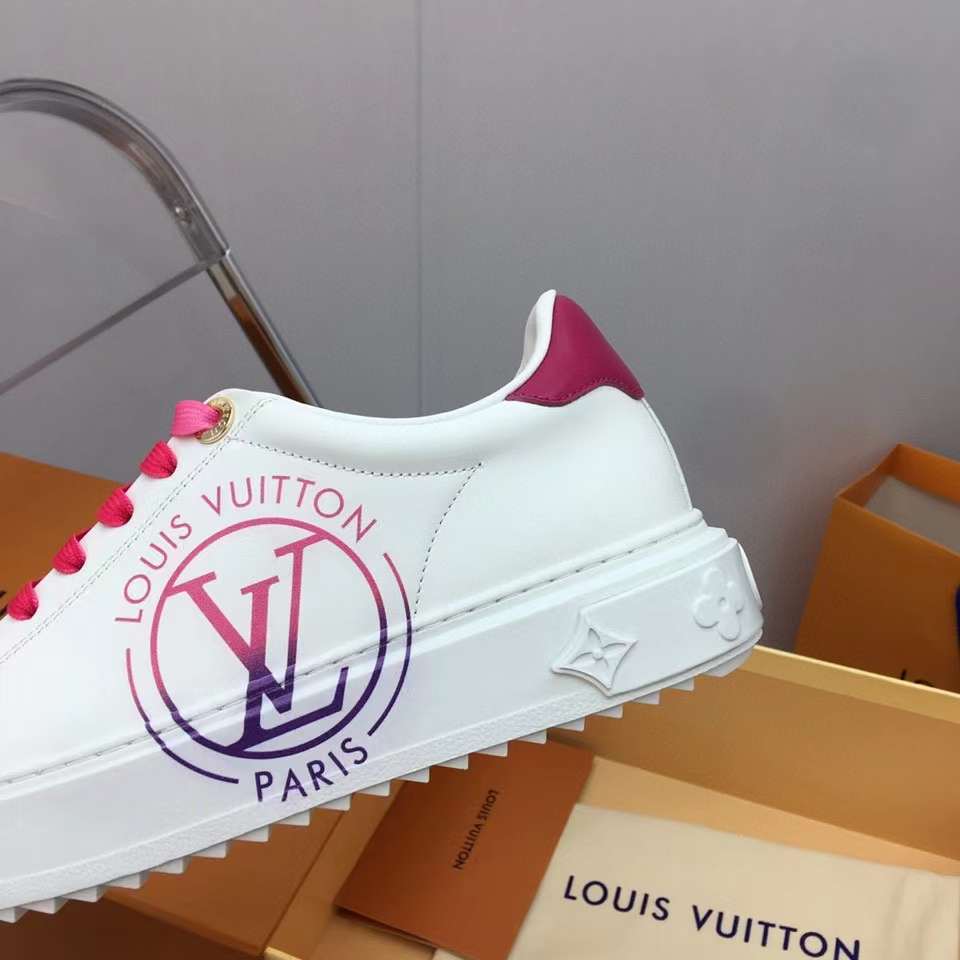 Louis Vuitton LV Time Out trainers new Fuschia Leather ref.518213 - Joli  Closet