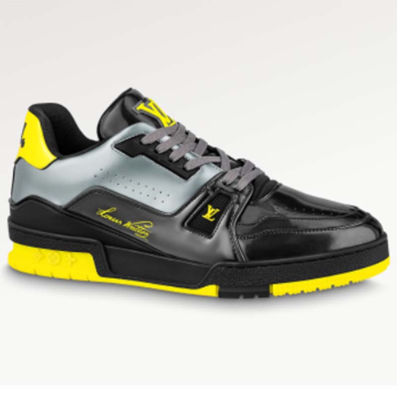 Buy LV / Louis Vuitton Trainer Sneakers Negro dentro de piel de vacuno  retro Monogram en relieve zapatos planos de correa baja para hombres zapatos  casuales ｜Men's sneakers-Fordeal