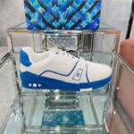 Louis Vuitton Unisex LV Trainer Sneaker Blue Calf Leather Rubber Outsole Monogram Flowers – Bild 2