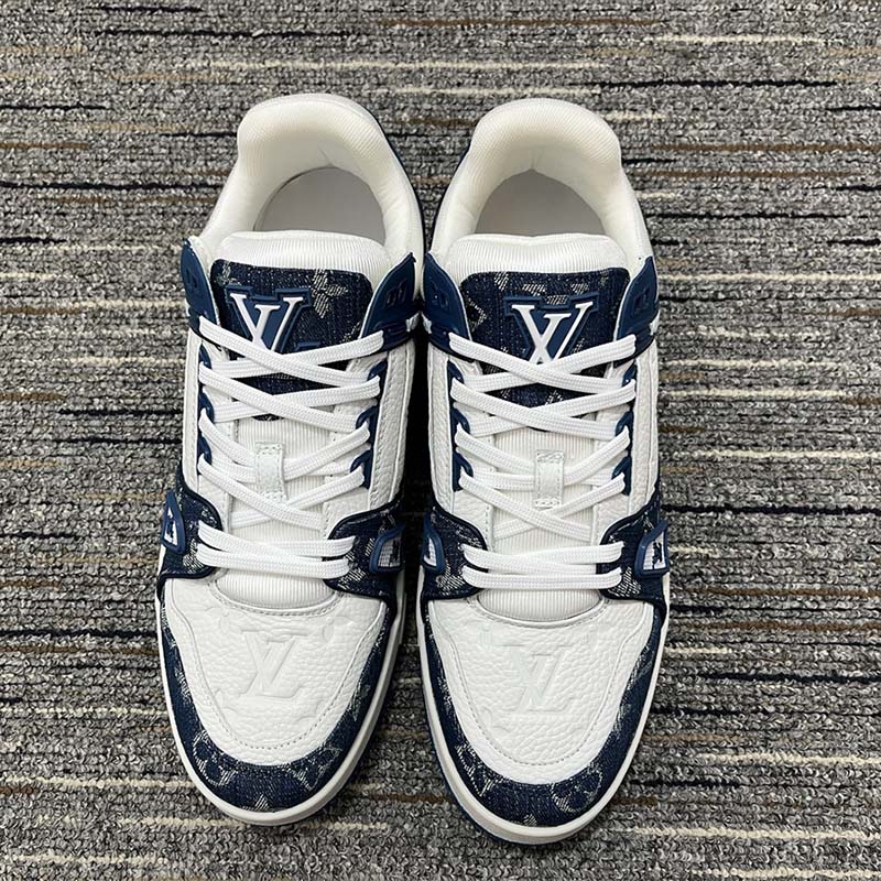 Lv trainer vegan leather low trainers Louis Vuitton Blue size 42 EU in  Vegan leather - 31840788