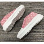 Louis Vuitton Women LV Squad Sneaker Rose Clair Pink Monogram Denim Rubber Circle - immagine 2