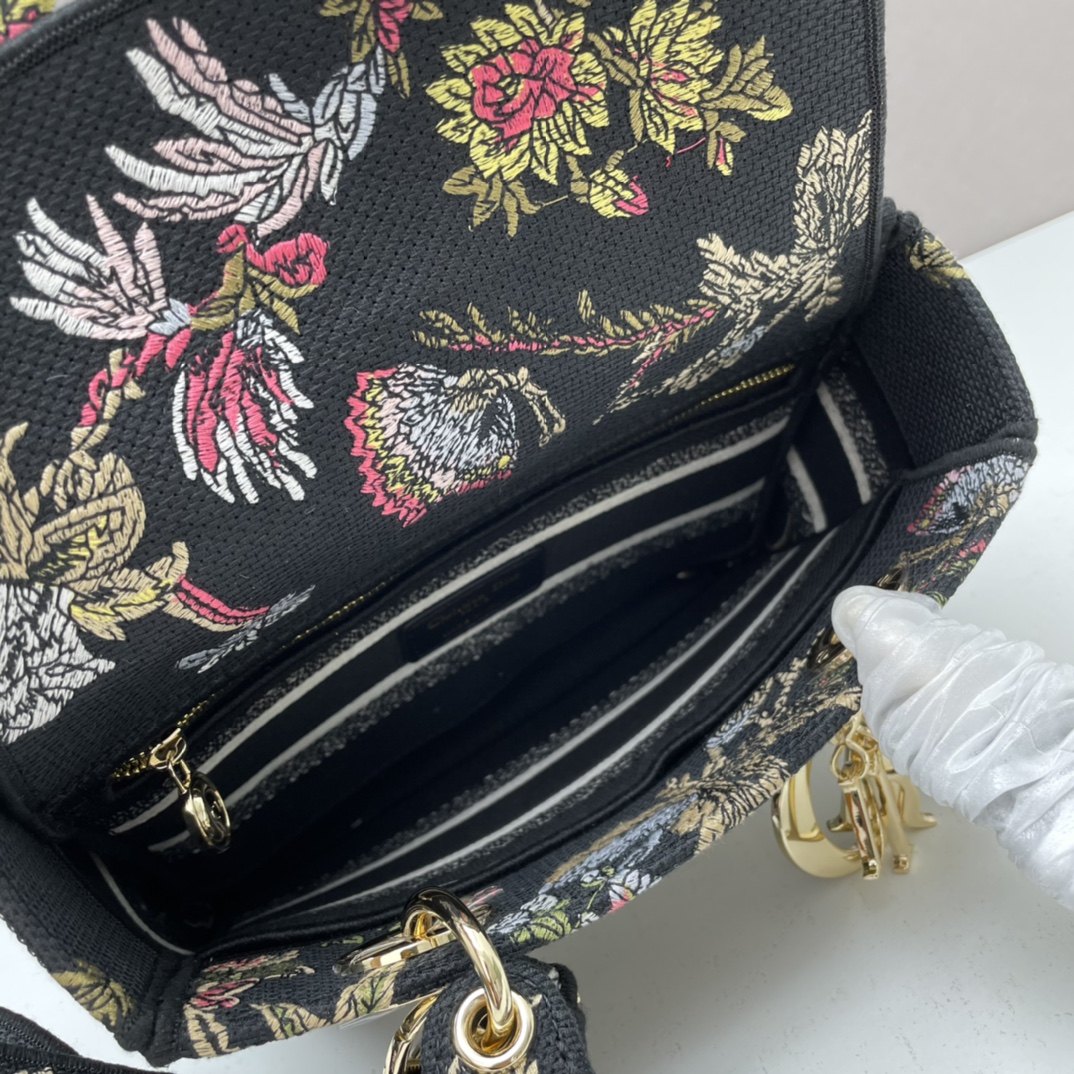 Dior Women CD Medium Lady D-Lite Bag Black Multicolor Jardin Botanique Embroidery (8)