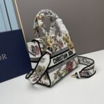 Dior Women CD Medium Lady D-Lite Bag White Multicolor Jardin Botanique Embroidery - Image 5