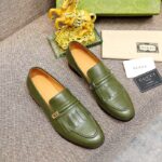 Gucci Men's GG Loafer Mirrored G Dark Green Leather Fringe Low Heel - Image 4