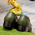Gucci Men's GG Loafer Mirrored G Dark Green Leather Fringe Low Heel - Image 6