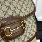 Gucci Unisex Horsebit 1955 Shoulder Bag Beige Ebony GG Supreme Canvas - Imagen 8