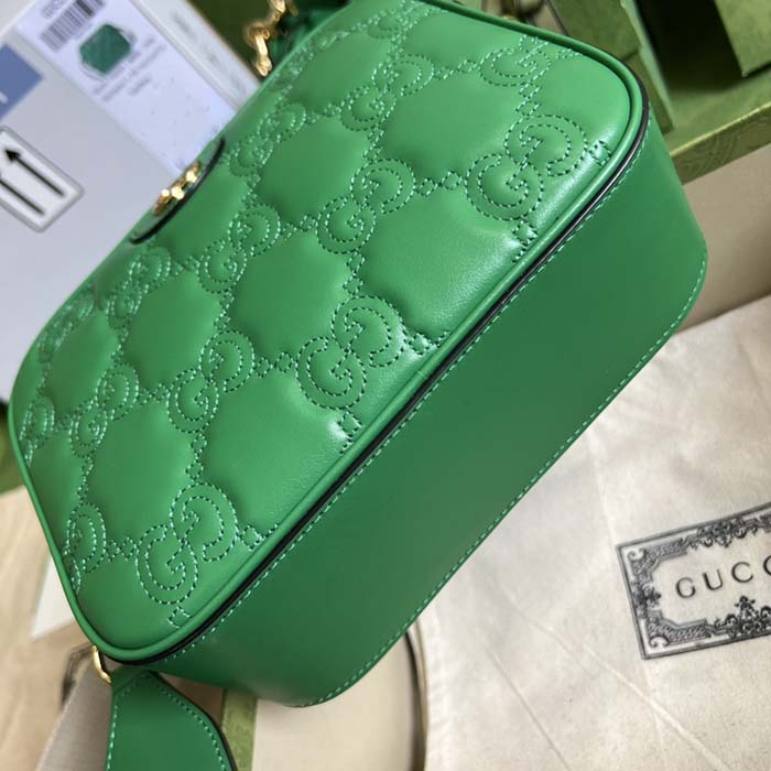 Gucci Women GG Matelassé Leather Small Bag Bright Green Double G Zip Closure (6)