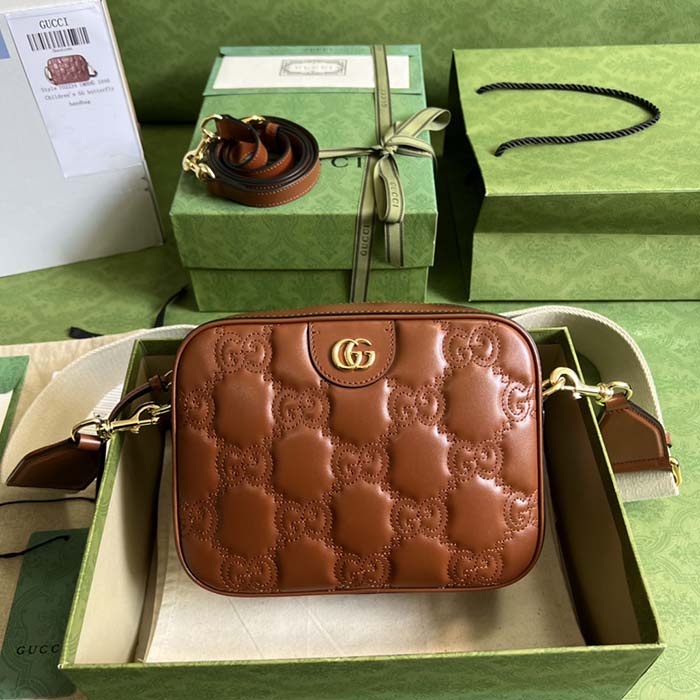 Gucci Women GG Matelassé Leather Small Bag Light Brown Double G Zip Closure (4)