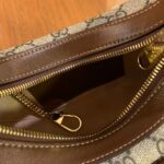 Gucci Women Half-Moon-Shaped Mini Bag Interlocking G Beige Ebony GG Supreme Canvas - immagine 8