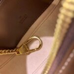 Gucci Women Half-Moon-Shaped Mini Bag Interlocking G Beige Ebony GG Supreme Canvas - immagine 10