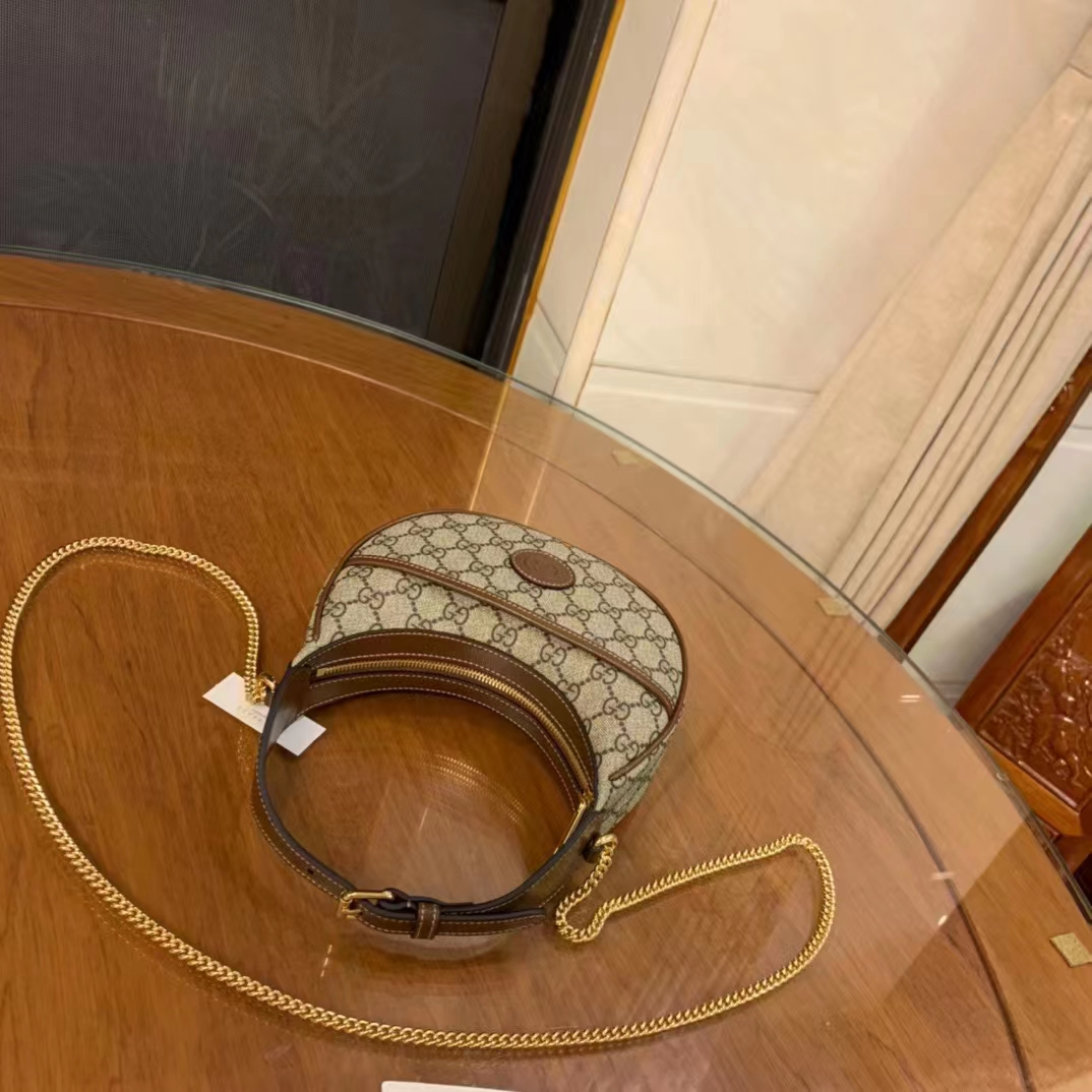 Gucci Women Half-Moon-Shaped Mini Bag Interlocking G Beige Ebony GG Supreme Canvas (7)