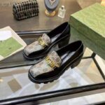 Gucci Women Loafer Interlocking G Black Leather Beige Ebony GG Supreme Canvas - Image 4