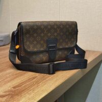 Louis Vuitton LV Unisex Archy Messenger GM Bag Monogram Macassar Coated Canvas (10)