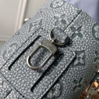 Louis Vuitton LV Unisex Chalk Pouch Granite Taurillon Monogram Embossed Cowhide Leather (1)