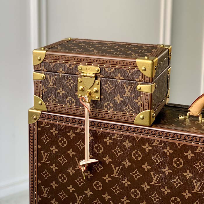 Treasure box 24 LOUIS VUITTON in Brown Monogram Canvas For Sale at 1stDibs