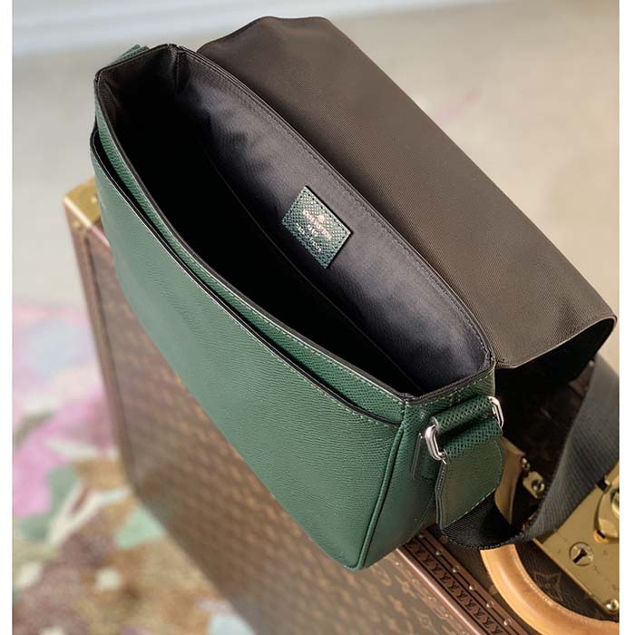 Louis Vuitton LV Unisex District PM Bag Epicea Taiga Cowhide Leather (3)