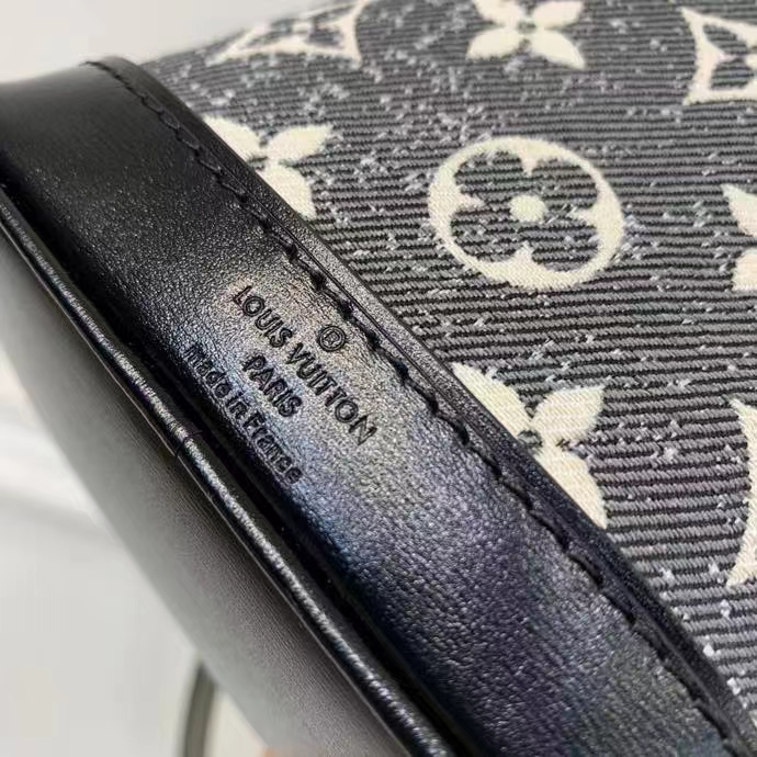 Louis Vuitton Nano Noé, Grey, One Size