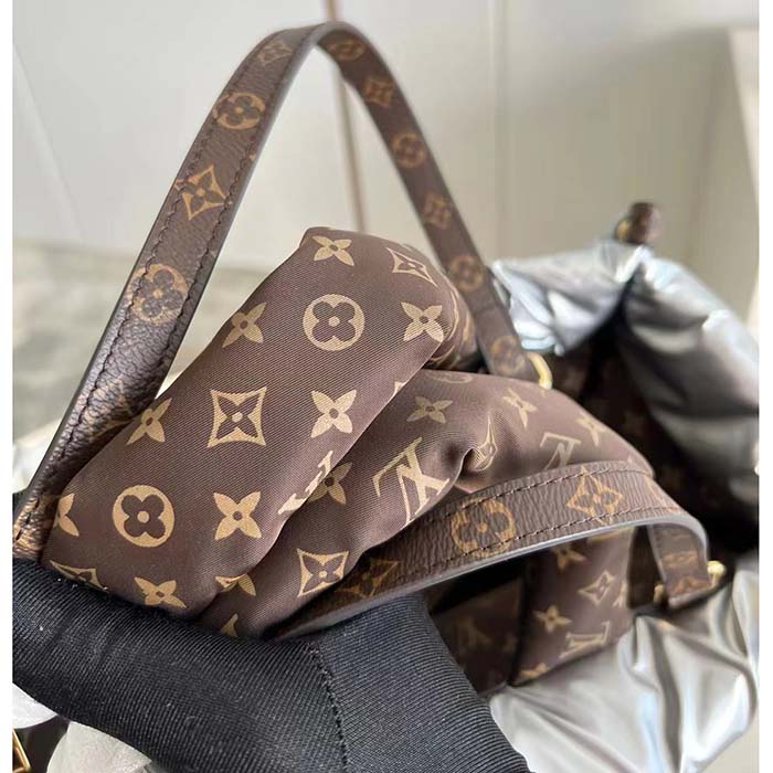 Louis Vuitton Silver Econyl Pillow Monogram Onthego GM Tote Bag Louis  Vuitton