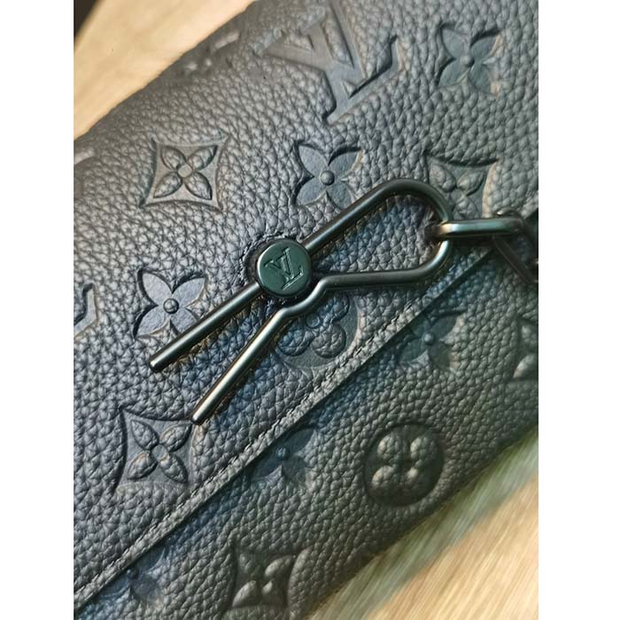 100% Authentic LV Steamer Wearable Wallet, Luxury, Bags & Wallets on  Carousell