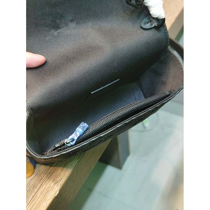 Louis Vuitton LV Women Steamer Wearable Wallet Black Embossed Cowhide Leather (3)