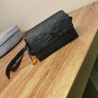 Louis Vuitton LV Women Steamer Wearable Wallet Black Embossed Cowhide Leather (4)