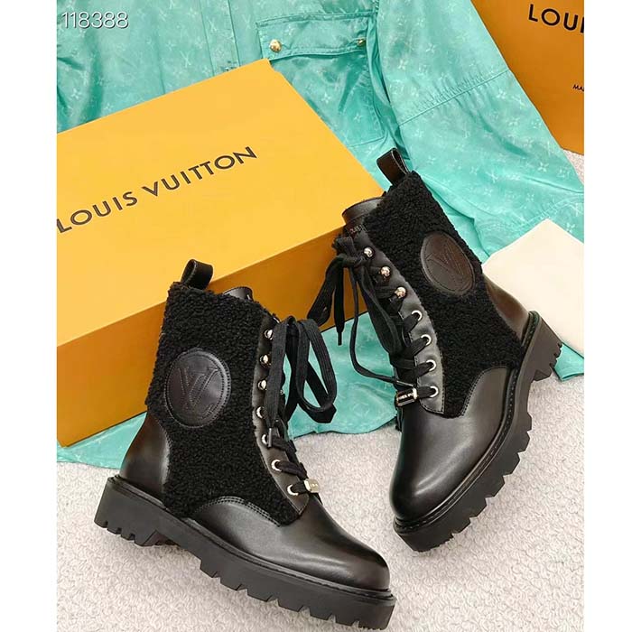 LOUIS VUITTON Calfskin Mink Fur LV Territory Ranger Combat Boots 40 Black  1113630