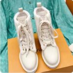 Louis Vuitton LV Women Territory Flat Ranger Ecru Beige Calf Leather Wool - immagine 3