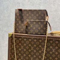 Louis Vuitton LV Women Toiletry Pouch On Chain Monogram Coated Canvas Cowhide (13)