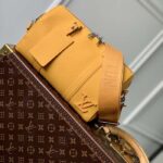 Louis Vuitton Unisex City Keepall Bag Saffron Yellow LV Aerogram Cowhide Leather - immagine 2