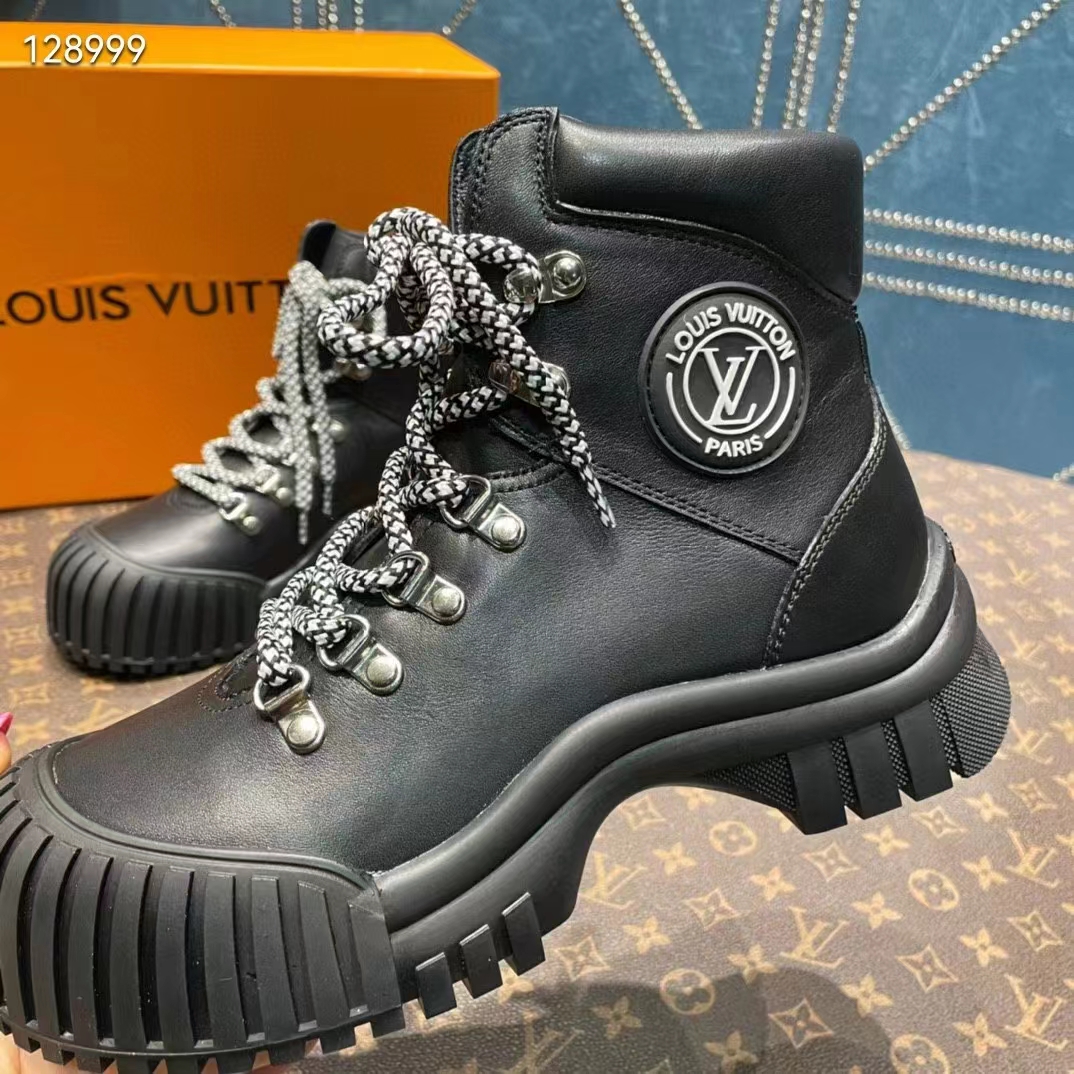 Louis Vuitton Ruby Flat Ranger